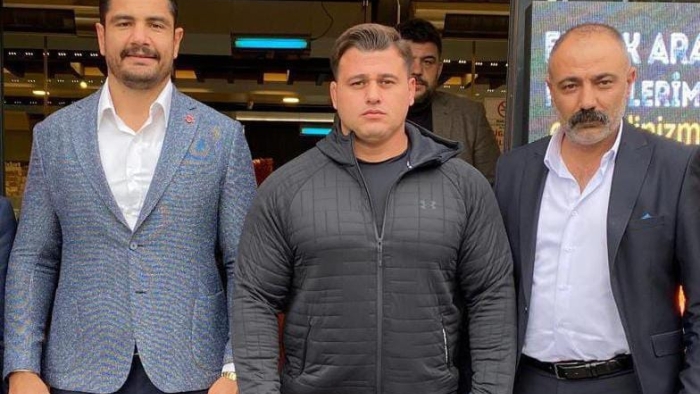 Milli Güreşçiler Taha Akgül ve Rıza Kayaalp’ten Faruk Güllüoğlu Gebze Şubesine Ziyaret